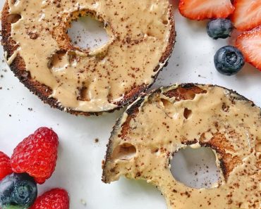 Favourite breakfast combo currently is an  sprouted flax bagel with natural PB, …