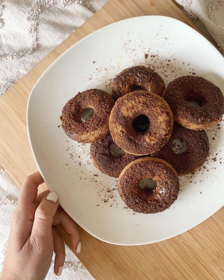 VEGAN CINNAMON SUGAR DONUTS 

Do cinnamon sugar donuts put anyone else in the bi…