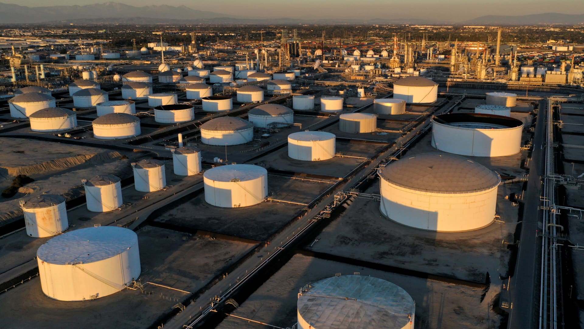 Oil prices rise with Brent heading for record monthly surge as Iran war enters fifth week